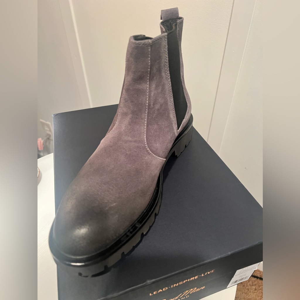Nwt In Box Good Man Brand Modern City Chelsea Boot In Charcoal Gray. Suede.